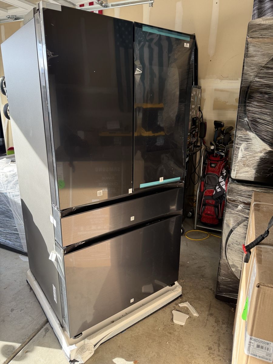 Brand NeW Samsung Smart Fridge