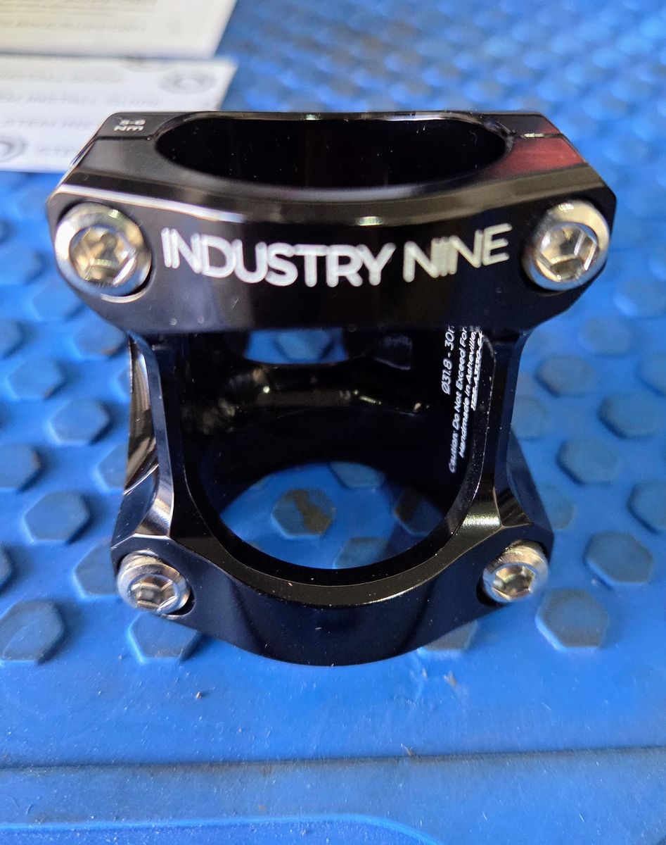 Industry Nine Mountain Bike Stem - A318 30mm - Brand New in Box