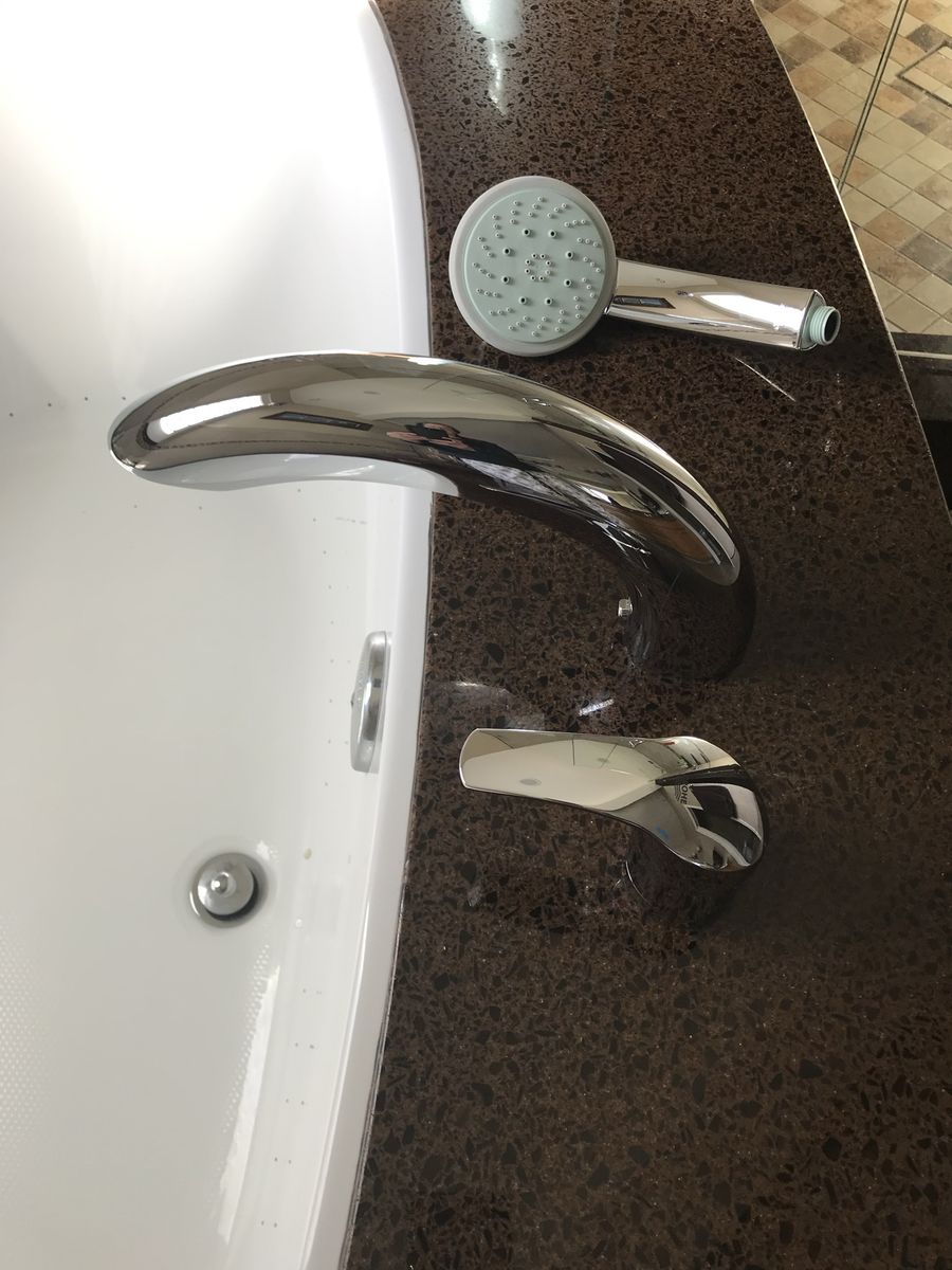 New GROHE Tempesta 100mm 3-Spray Shower System with Faucet and Handheld Showerhead, Chrome Finish