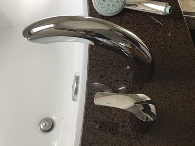 New GROHE Tempesta 100mm 3-Spray Shower System with Faucet and Handheld Showerhead, Chrome Finish