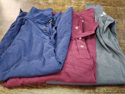Men's Clothing Lot: well over 150 items. a whole wardrobe. Dress Shirts (L/XL), Levi's Pants, and T-Shirts (L/XL) from H&M, etc