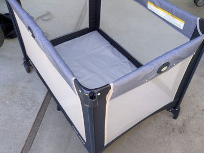 Graco Pack n Play portable crib