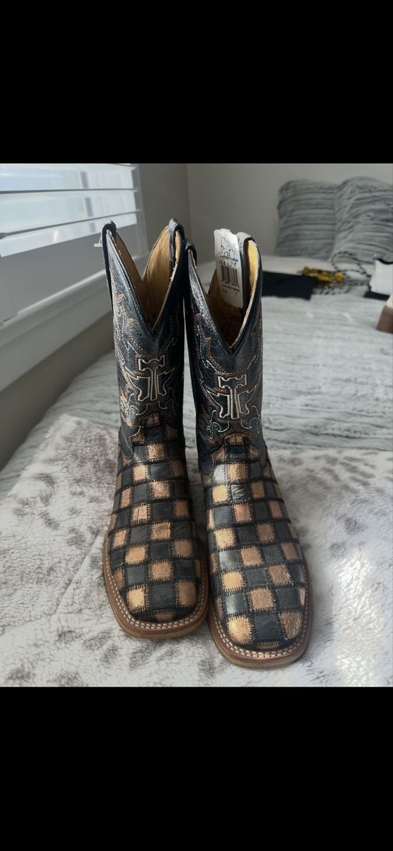 Women’s Tin Haul Checkered Boot Size 7