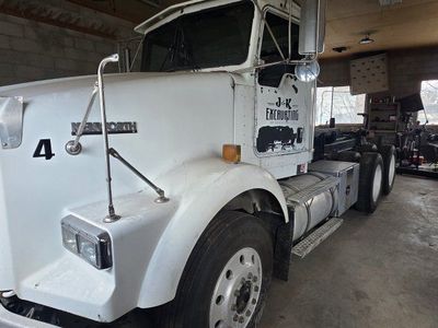 Dumpster hooklift business