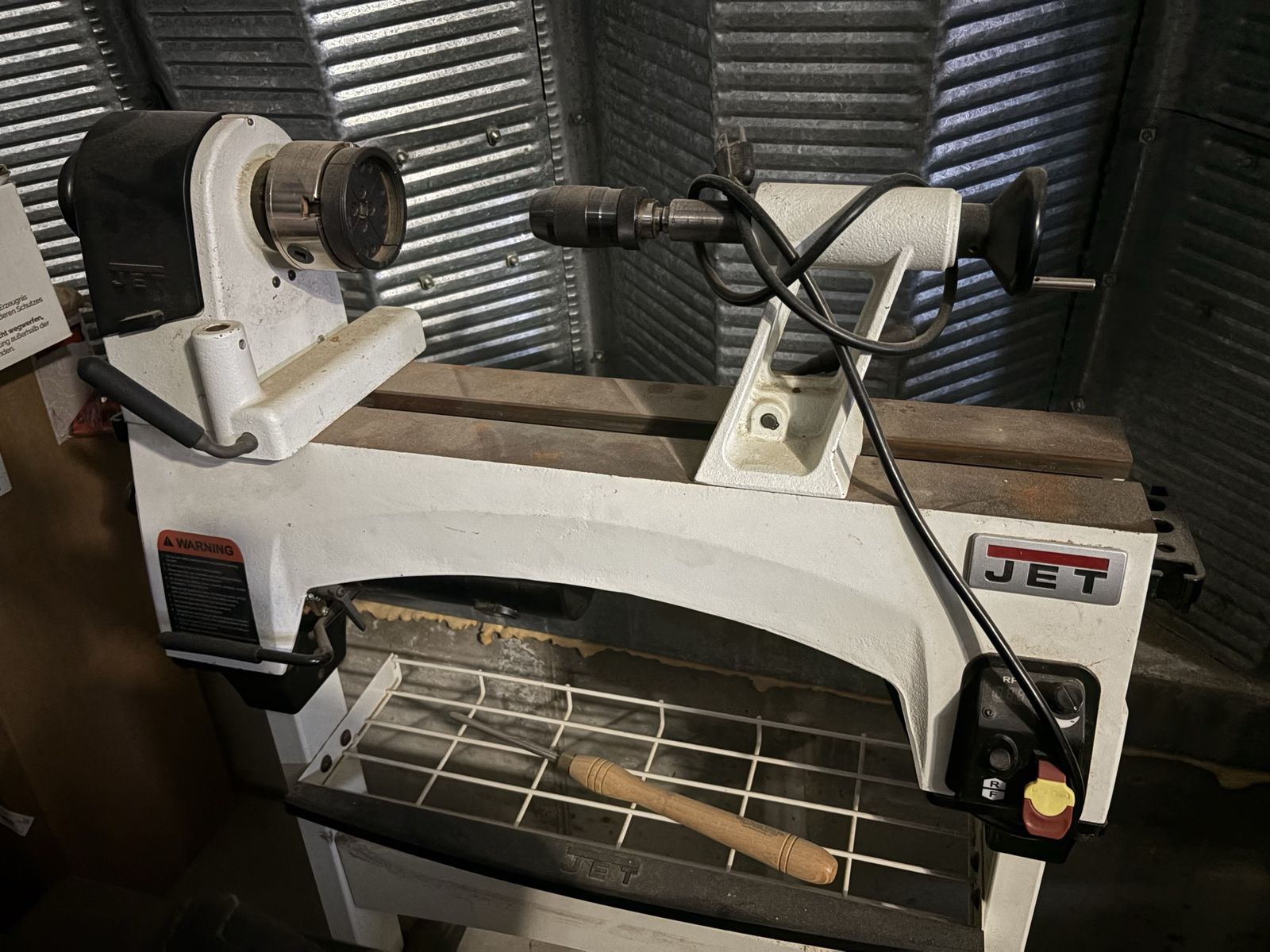 JET Wood Lathe with Stand, Multiple Chucks & Cutting Tools