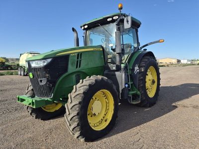 John Deere 7210R Tractor