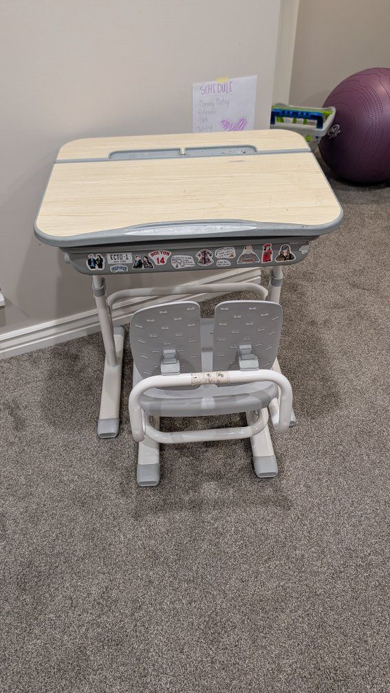 Kids Adjustable Study Desk and Chair Set with Storage - Light Wood Grain/Grey