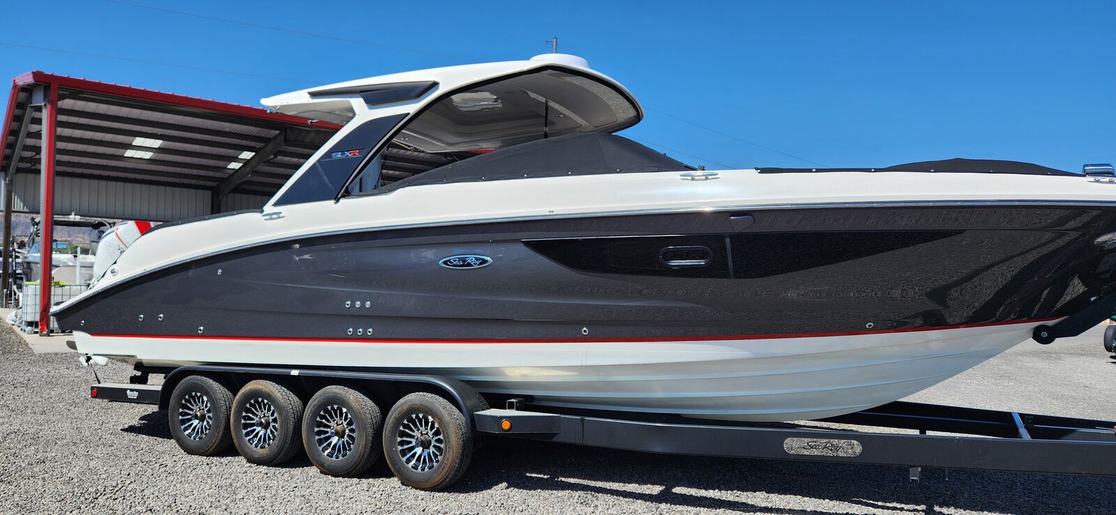 2020 Sea Ray 350 SLX Outboard ( Very Clean, Well Maintained ! )