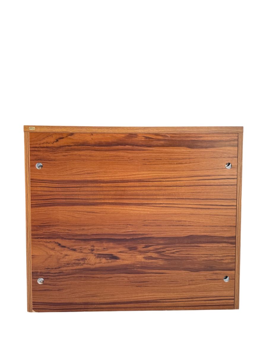 Main image 7