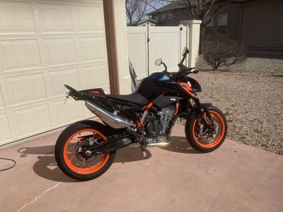 2023 KTM 890 DUKE R $7850