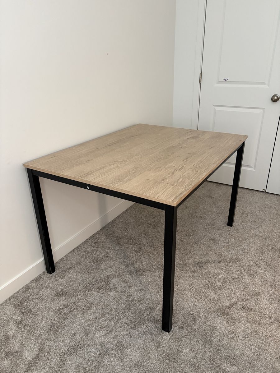 $150 Like-New Modern Wood Desk / Table