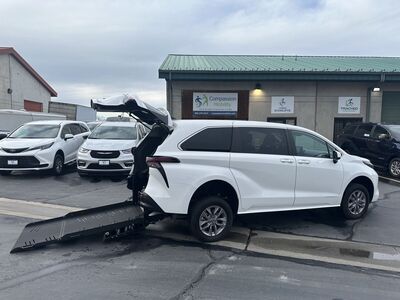 2024 Toyota Sienna Wheelchair Van