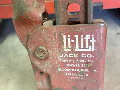 HI-LIFT JACKS (2)
