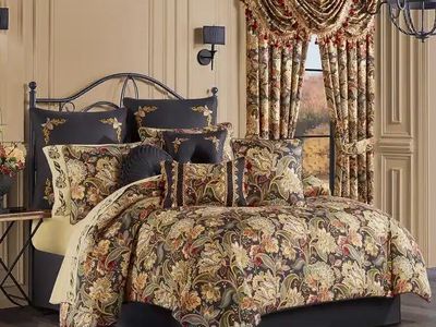 California King Comforter, Pillows, Curtains
