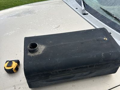 NEW! 5 gallon fuel tanks