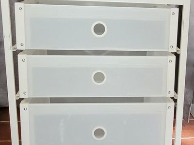 3-drawer Chest