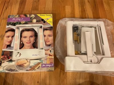 (NEW) Vintage 1980 Jheri Redding 2 Lighted Make-Up Mirror