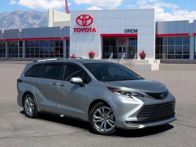 2023 Toyota Sienna Platinum 7-Passenger