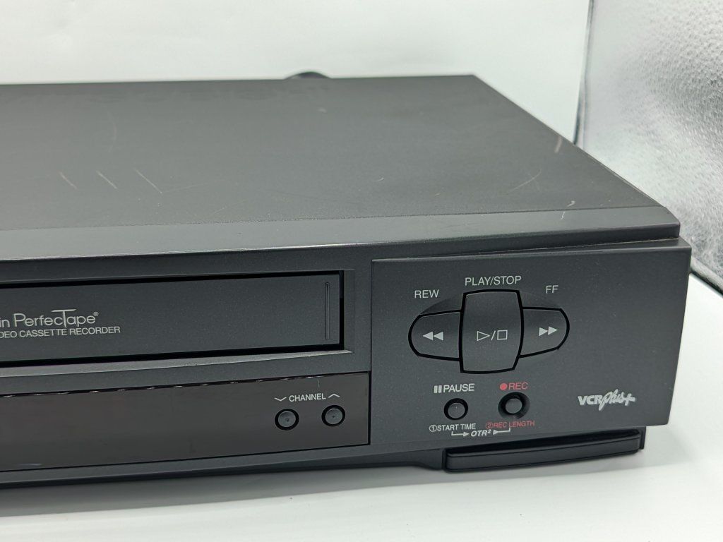 Main image 3