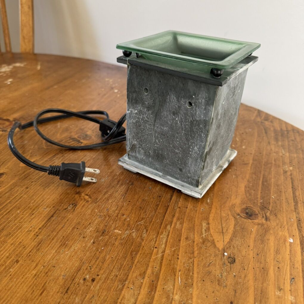 Scentsy Wax Warmer Plug In Shale