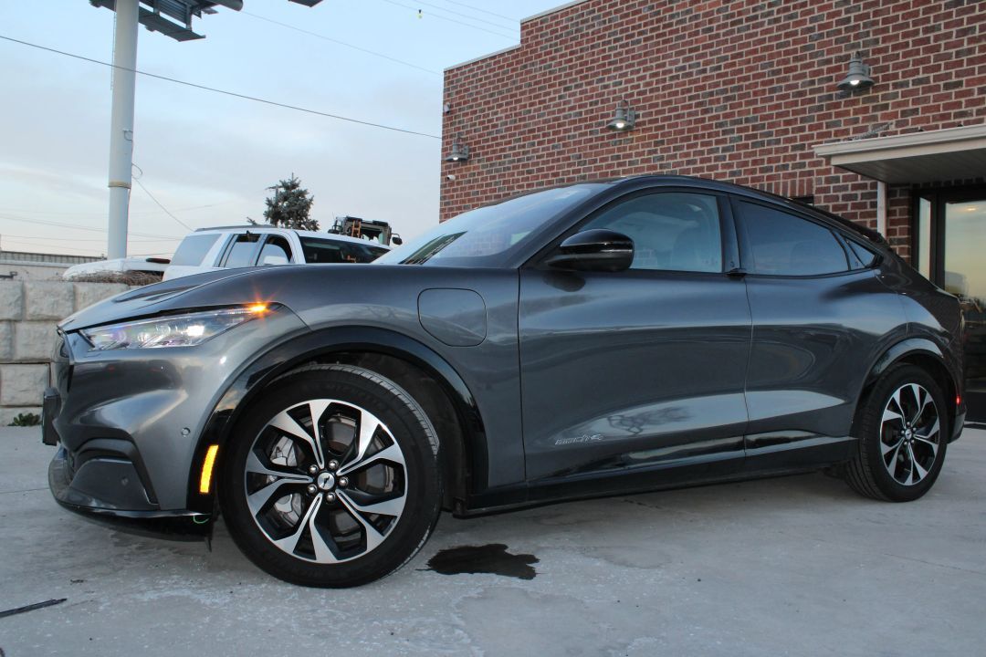 2021 FORD MUSTANG MACHE Premium