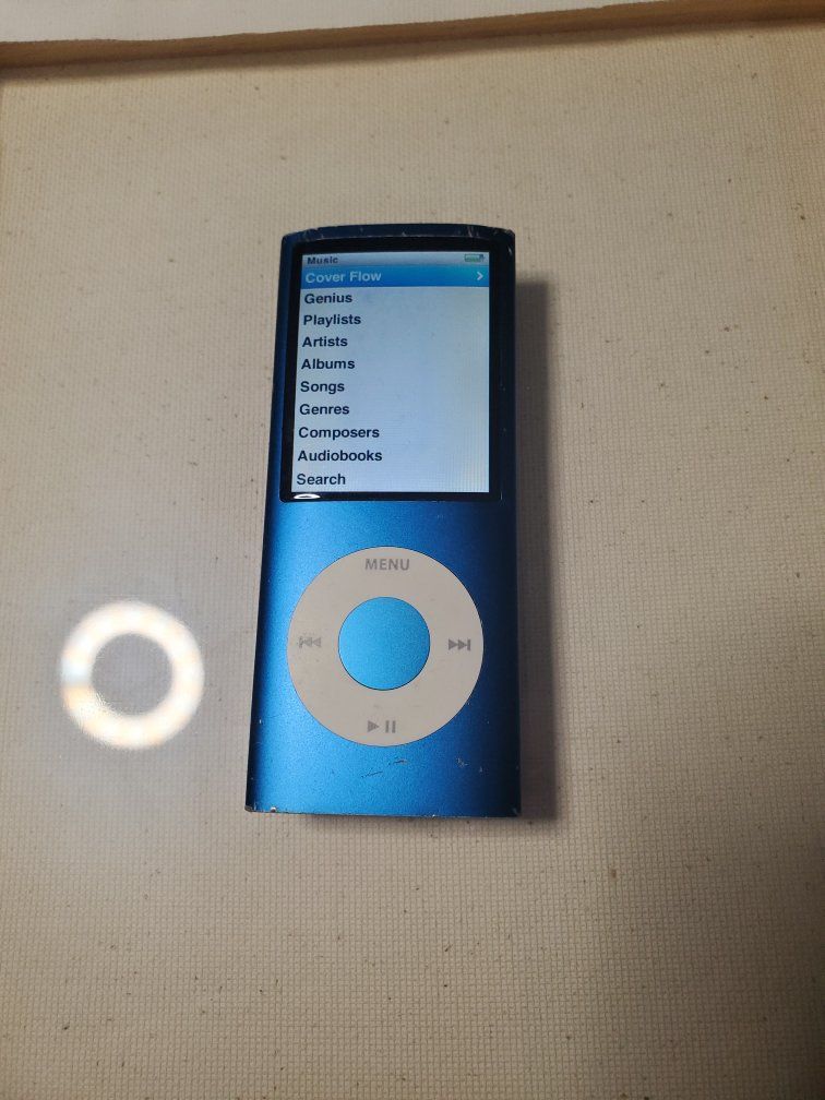 Apple iPod Nano 4th Gen A1285 (Blue, 8GB) MP3 Player - Works Great!