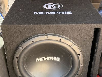 Memphis sub 12’ and amp