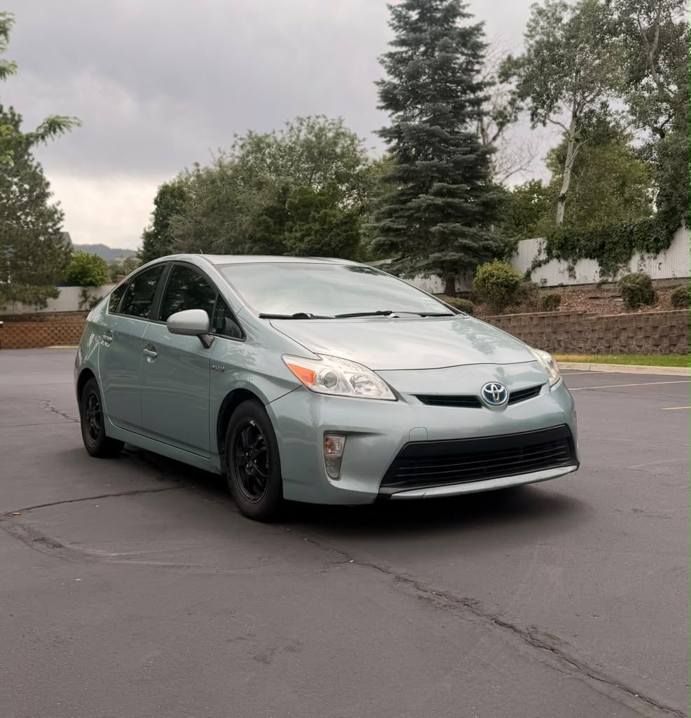 2013 Toyota Prius 