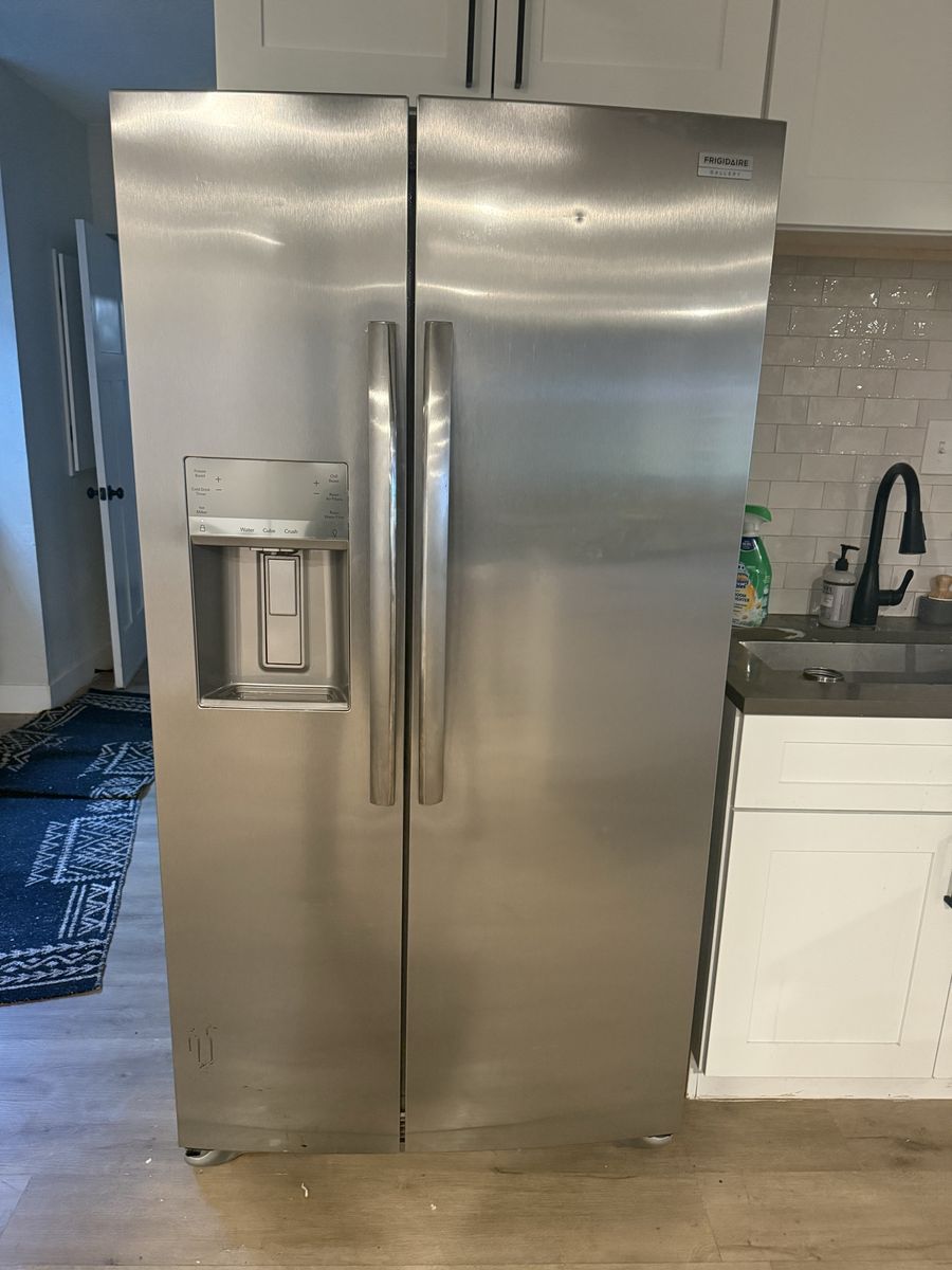 Frigidaire Side-by-Side Refrigerator Stainless Steel - Water/Ice Dispenser