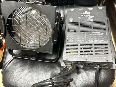 1 Levititon 4 Channel Light Controller + 4 Lights