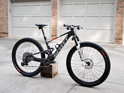 2025 Scott Spark RC World Cup EVO - Medium