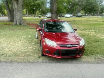 Red 2013Ford Focus Sedan - Reliable, Fuel-Efficient Daily Driver