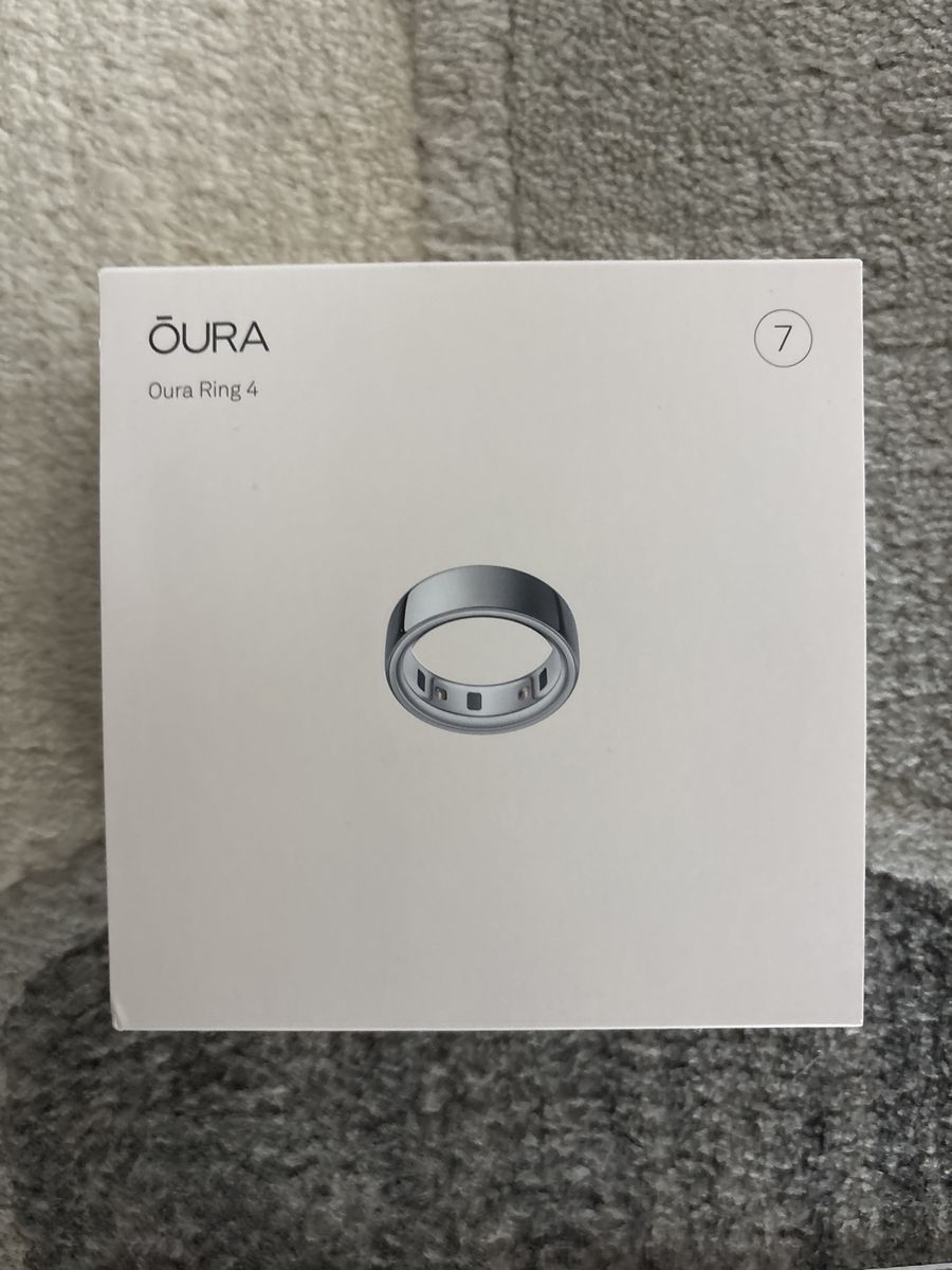 OURA Ring 4 (silver size 7)