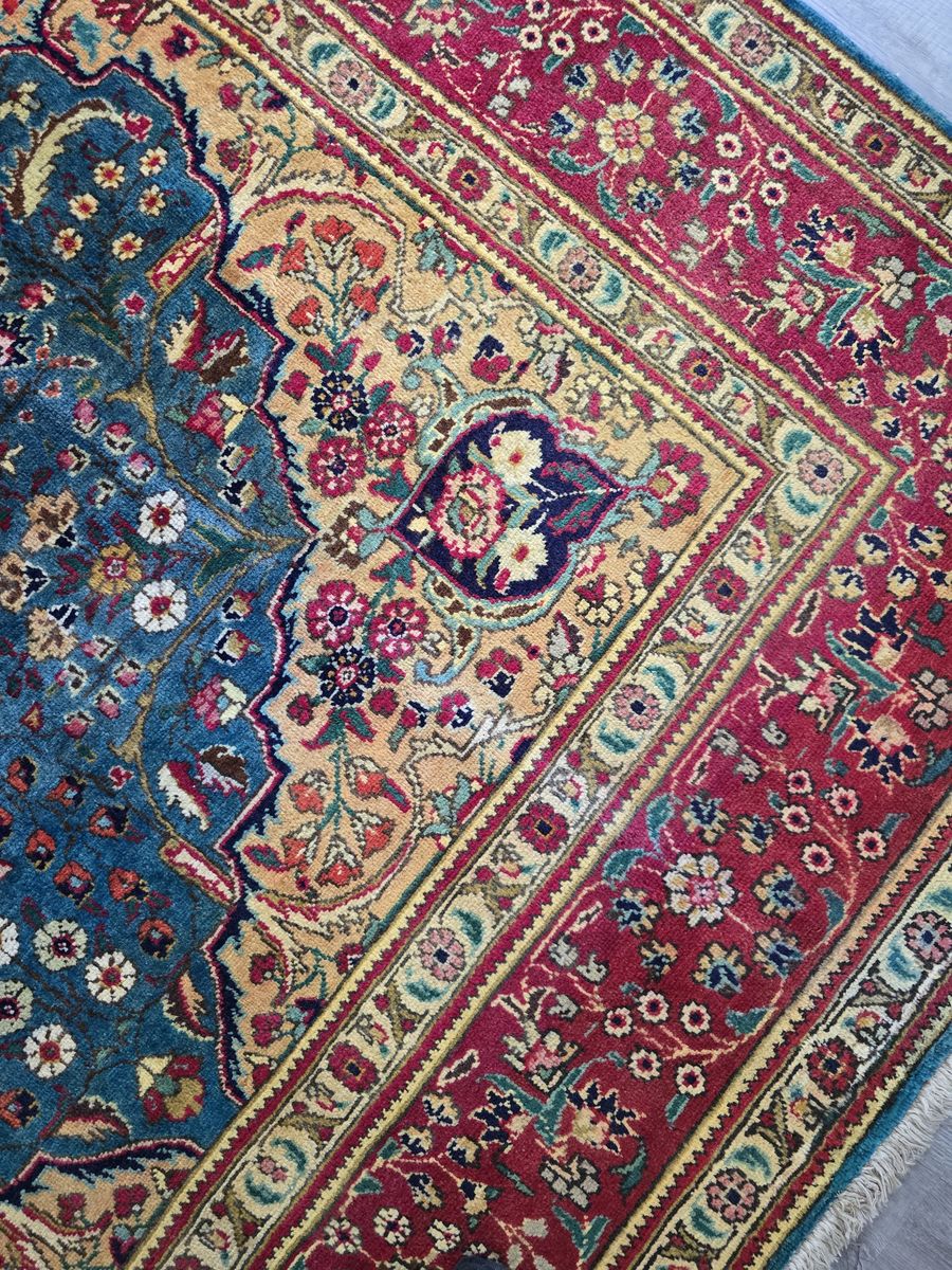 Main image 5