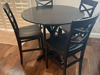 Dining table & 4 chair set