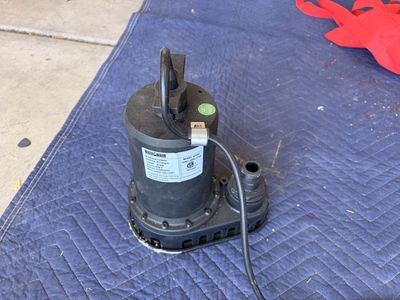 Wasserman 61201 1/2HP Submersible Utility Pump - 3300 GPH, IPX8