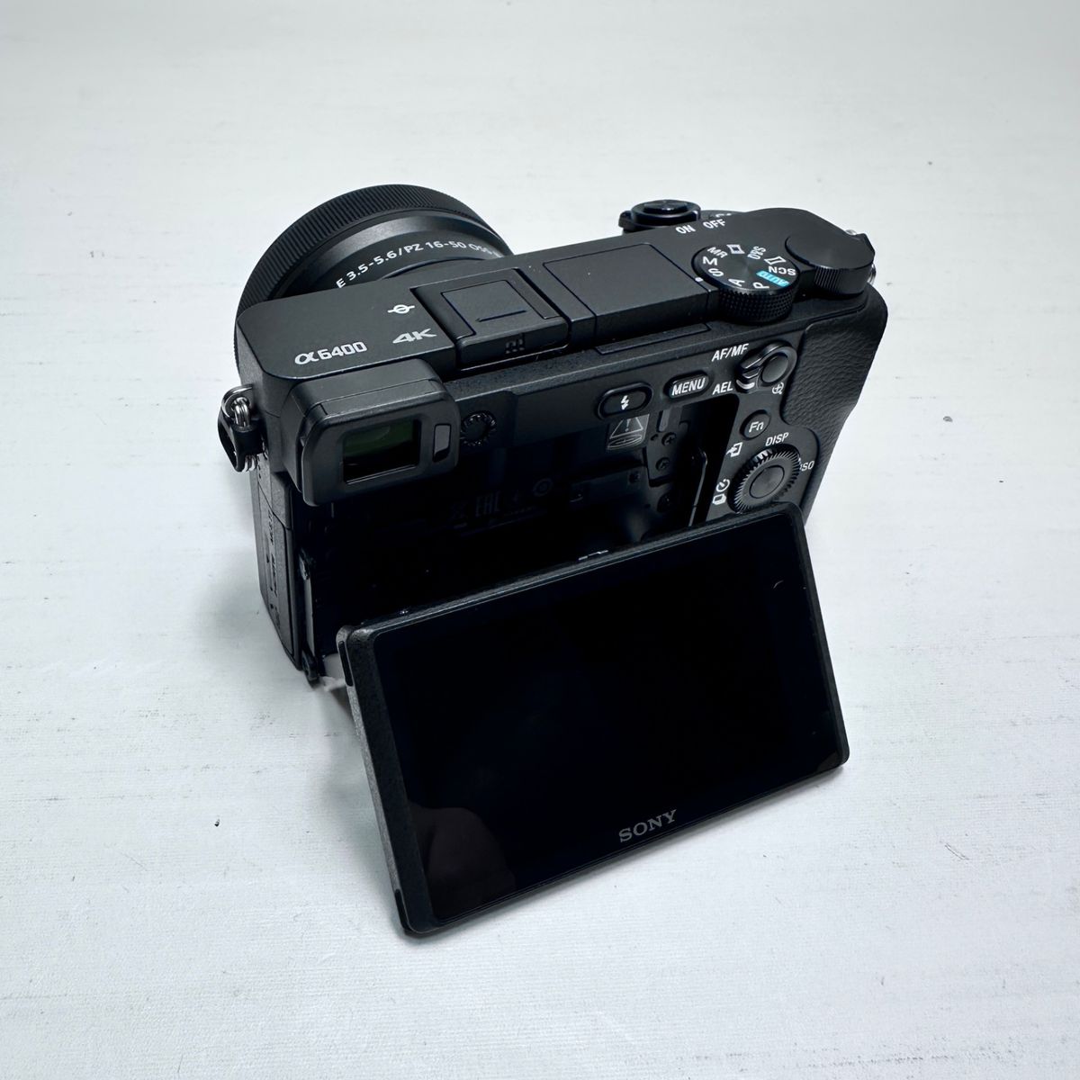 Main image 10