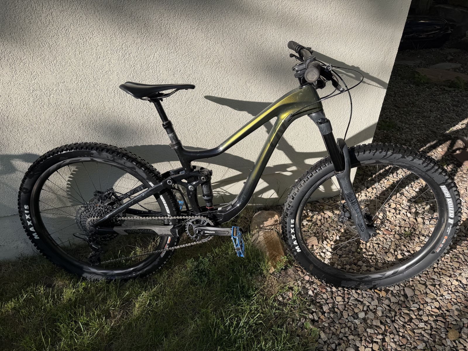 Giant Liv Intrigue Advanced 2 Carbon XS or extra small