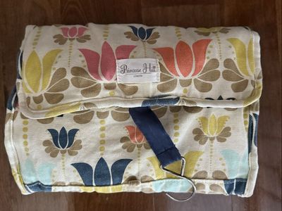 Primrose Hill London Lotus Hanging Valet Toiletries Travel Bag 11” X 9” closed