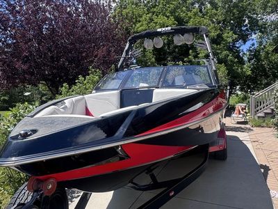 2017 Axis T23 Surf Boat - 363 Hours, Surf Gate, Power Wedge, Wet Sounds Audio, Trailer Included