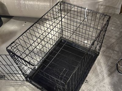 Medium/Small Wire Dog Crate With Removable Tray