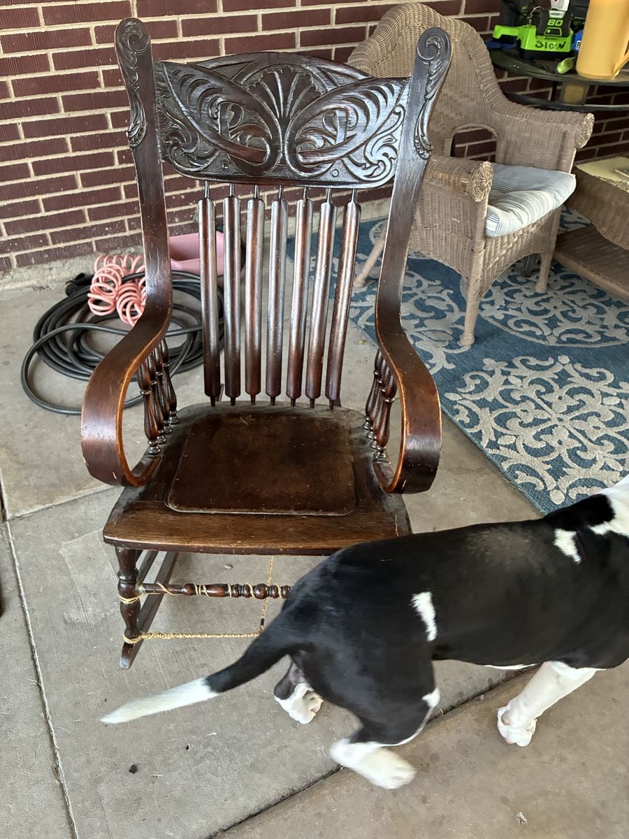 Classic wooden Rocking chair