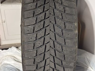 Sailun Ice Blazer WSTX BW 235/45R18 Snow Tires (Set of 4) - Less than 200 Miles!