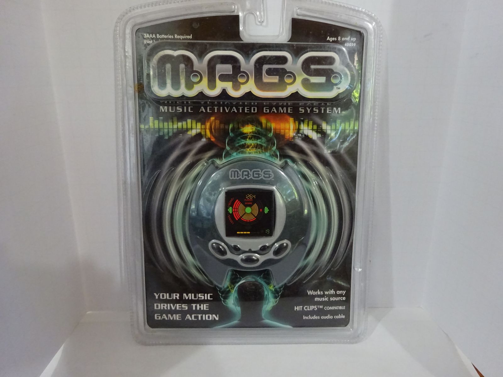 Hasbro MAGS Music Activated Game System Pocket Hand Held 40059 Hits Clips Sealed