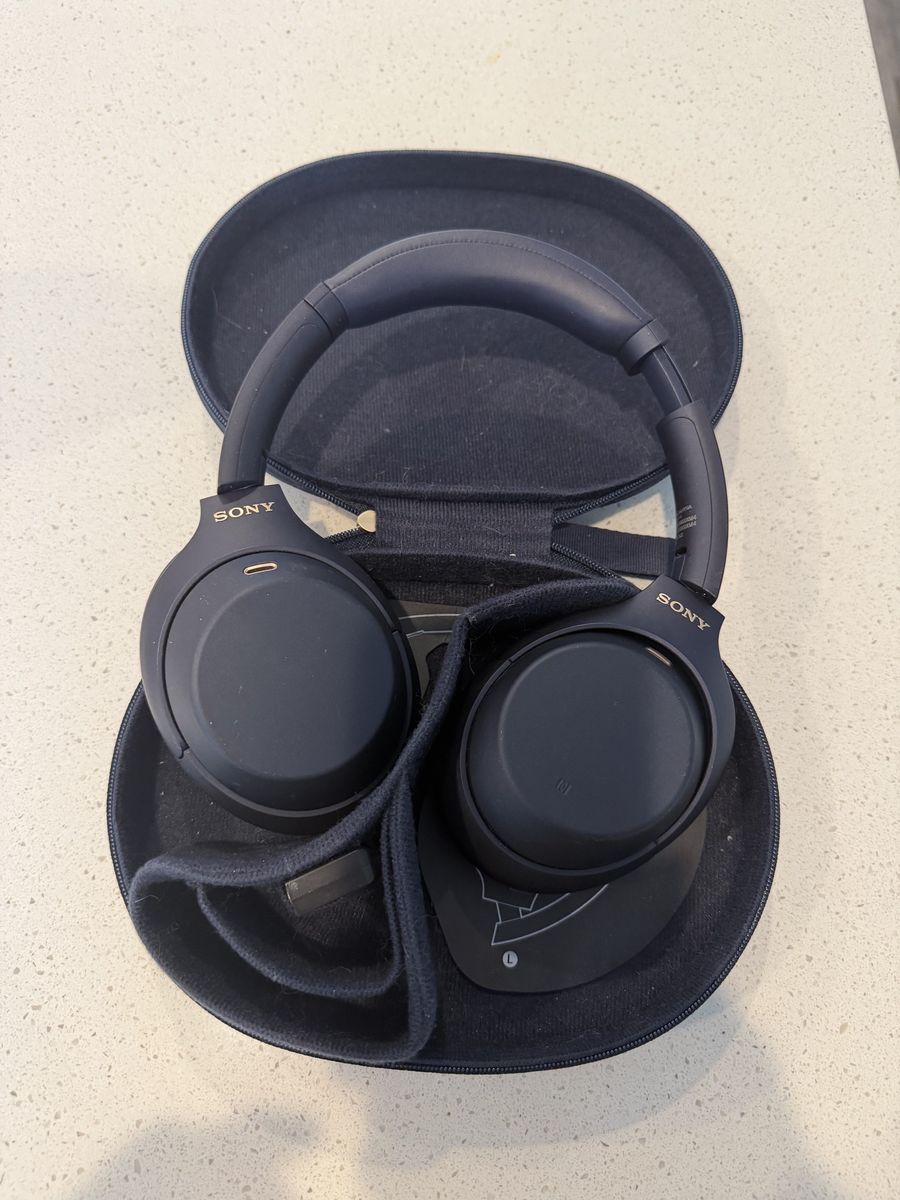 Sony WH-1000XM4 noise cancelling headphones