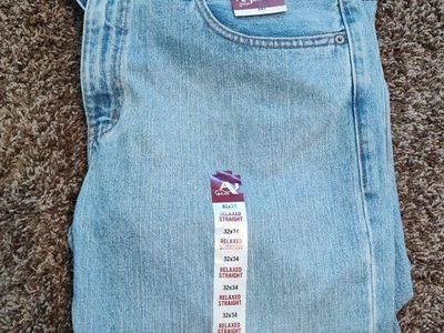 NEW men's Arizona jeans relaxed straight size 32x34