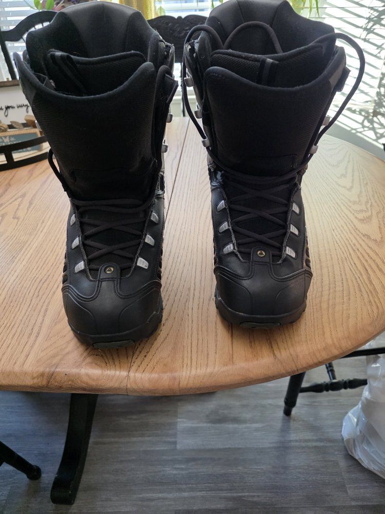 K2 T1 Mens Snowboard Boots. Size 13