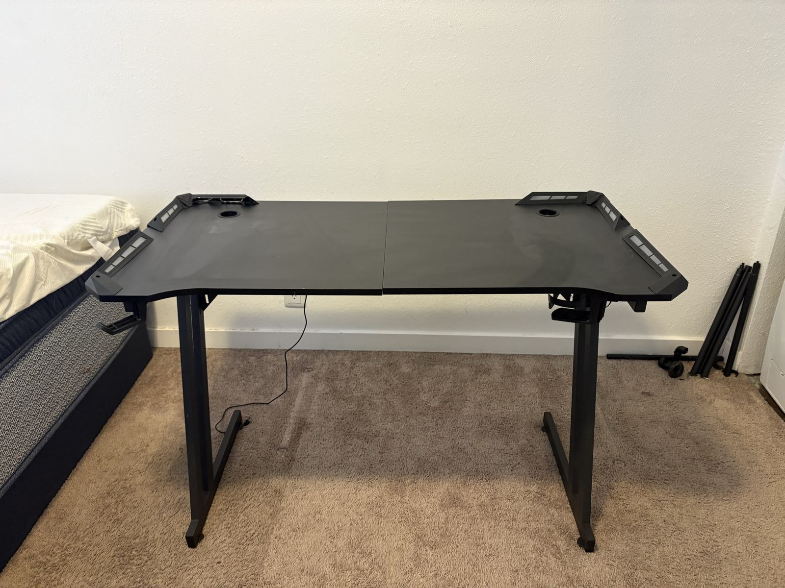 Gaming desk