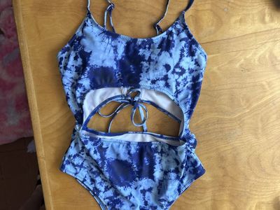 Cute blue sz m tie-dye monokini swimsuit