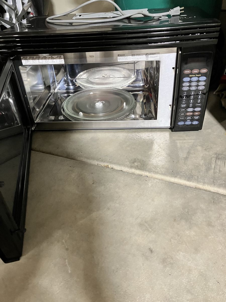 Dometic Sensor Touch Black over oven Microwave with Glass Turntable